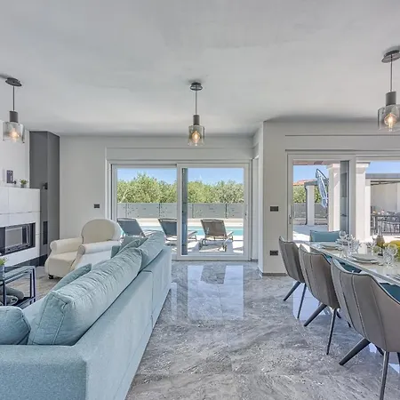 Villa-osmium ヴィラ *