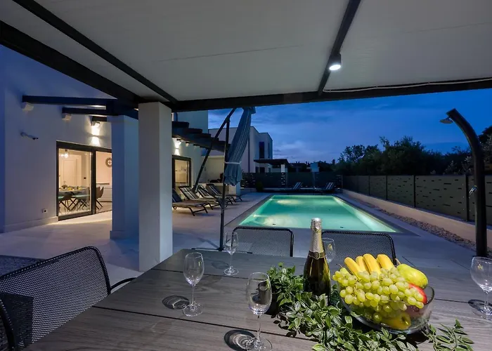 Villa-osmium Villa *