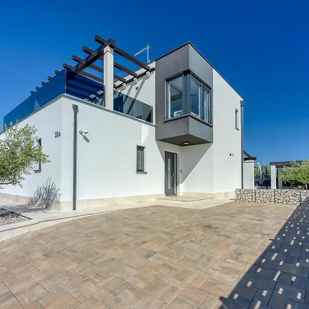 Villa-osmium Villa Galižana