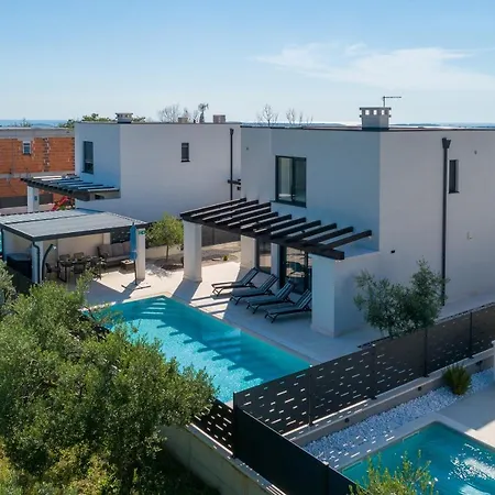 Villa-osmium Galižana