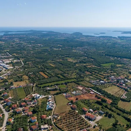 Villa-osmium Villa *