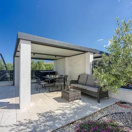 Villa-osmium Galižana