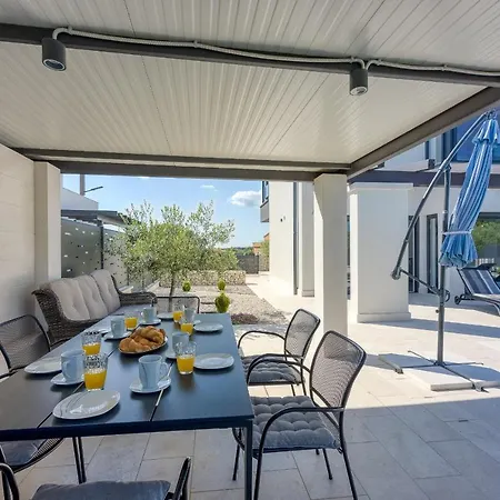 Villa-osmium Galižana