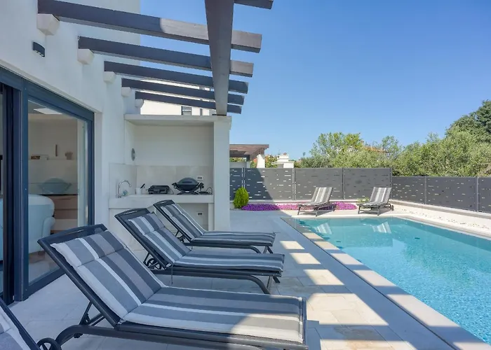 Villa-osmium * Galižana