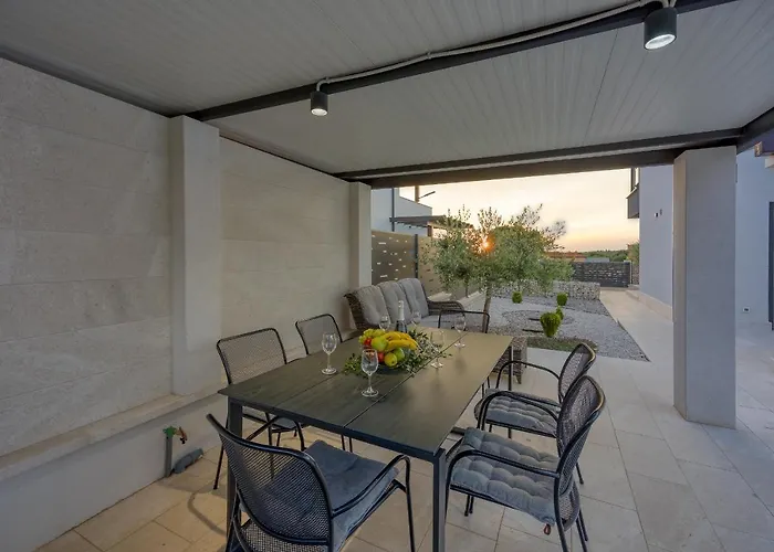 Villa-osmium Villa Galižana