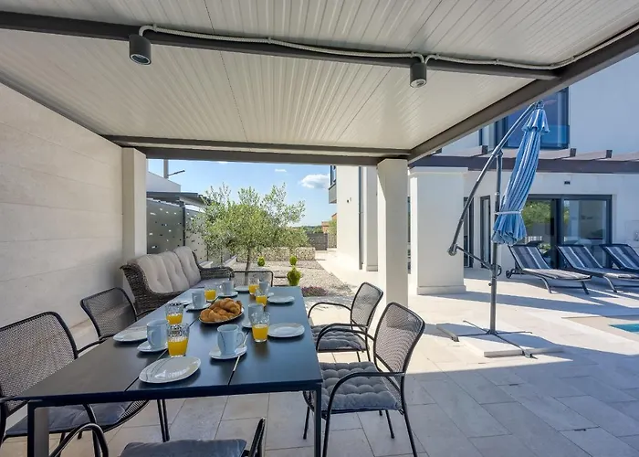 Villa-osmium Galižana