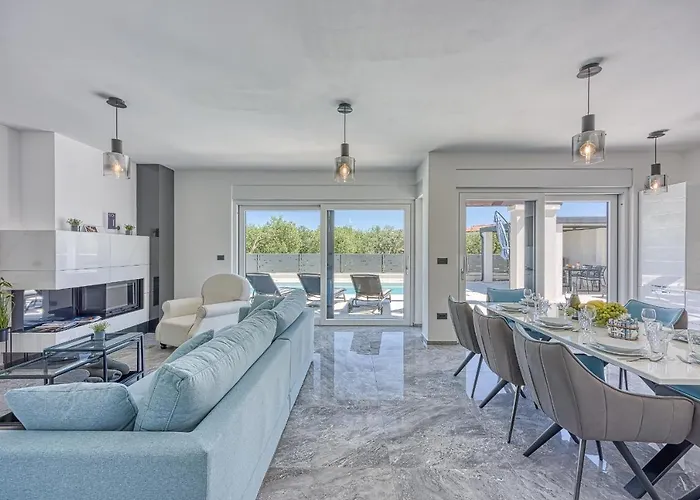 Villa-osmium Villa *